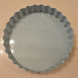 Gray Fluted Tart Pan